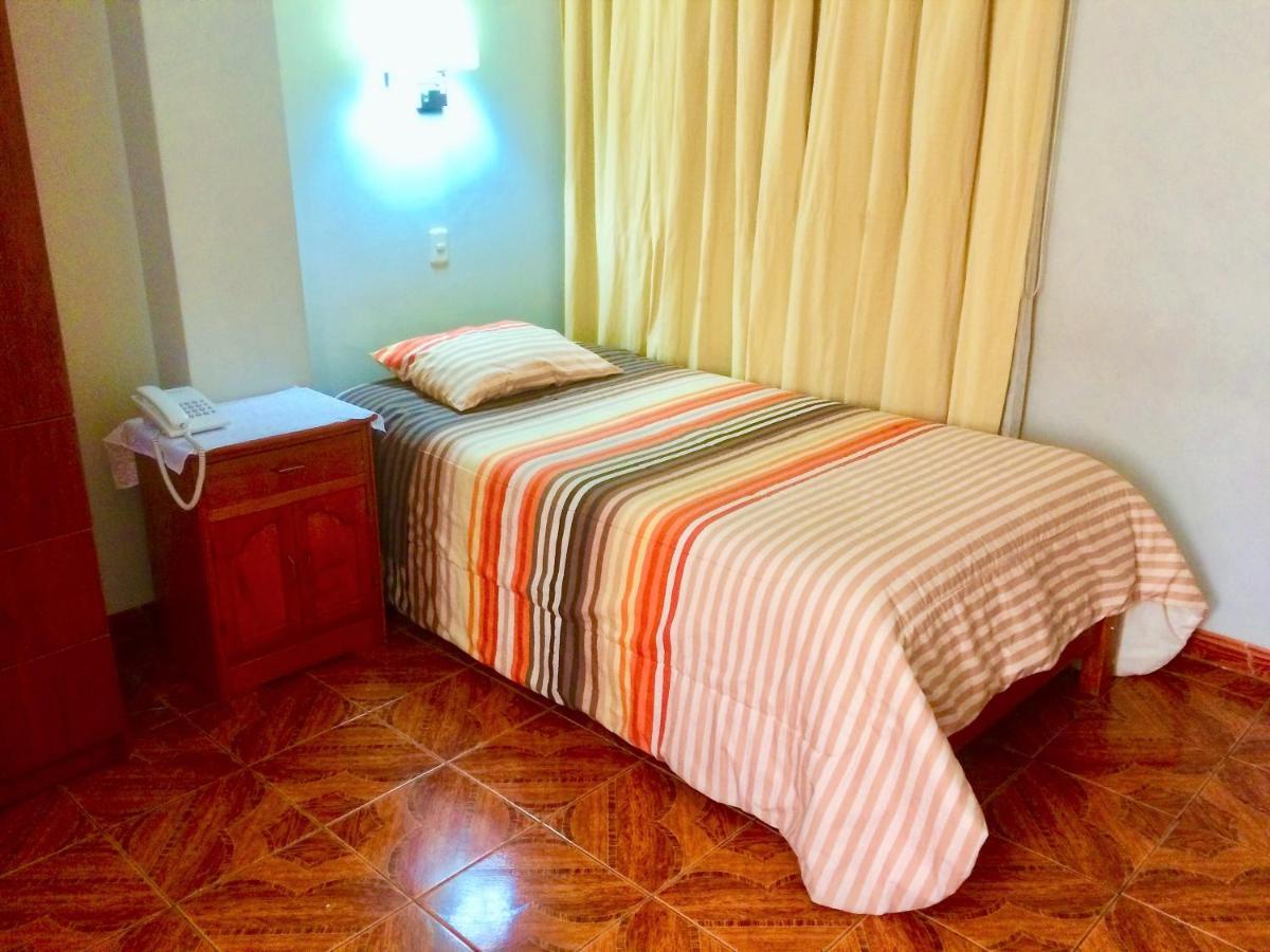 Hostal Residencial Lino Huaraz  Exterior photo